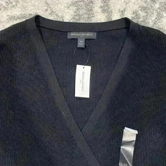 Banana Republic Forever Wrap V-Neck Pullover Sweater - Picture 8 of 13